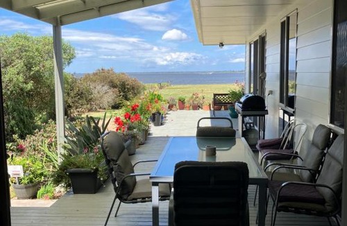 Eagle Point Apartment | Eagle Bay Views