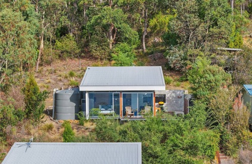 Eaglehawk Neck Apartment | Eaglehawk Pavilions – Bayview Pavilion Two