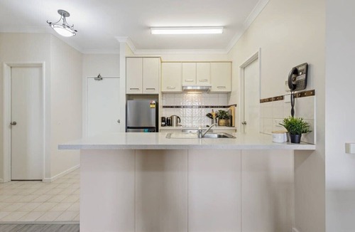 East Perth Apartment | East Perth Apartment with Free Wi-Fi and Parking