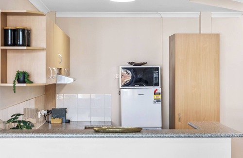 East Perth Apartment | East Perth Escape | WiFi Parking