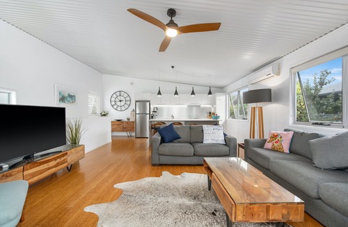 Casuarina Villa | EASY BREEZY BEACH SHACK 11 - STROLL TO BEACH