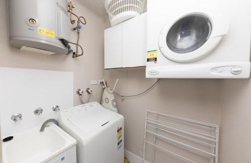 Forster Apartment | Ebbtide unit 17