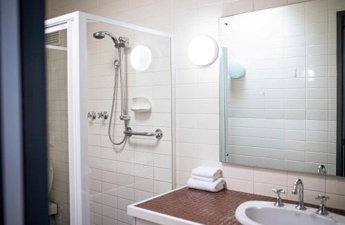Echuca Hotel | Echuca Nirebo Motel