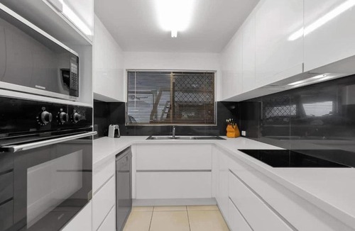 Cairns Central Business District Apartment | 'Eclipse' A Poolside Family Escape in the CBD