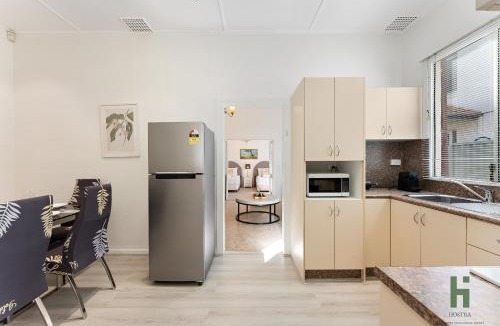 Newtown House | edgeware house