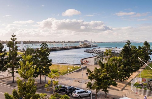 Geelong Apartment | Edgewater 109