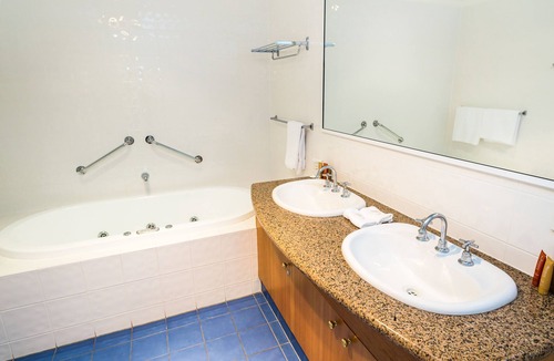 East Devonport Hotel | Edgewater Hotel