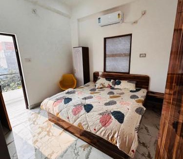 Varanasi House | Ekank Villa Private Room
