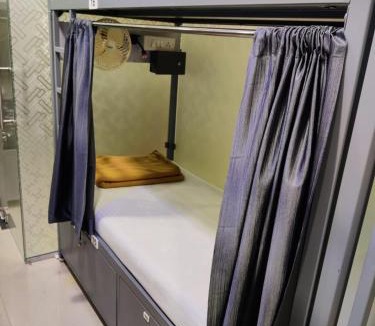 Goregaon West Hostel | Ekta Dormitory AC Premium