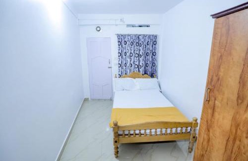 Anaviratty Bed & Breakfast | EL LORA RESlDENCY