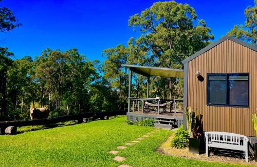 Clothiers Creek House | El Rancho Cabarita Beach - Highlander