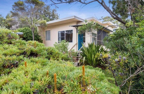 Bendalong House | Elanora ~ Original Beach Cottage