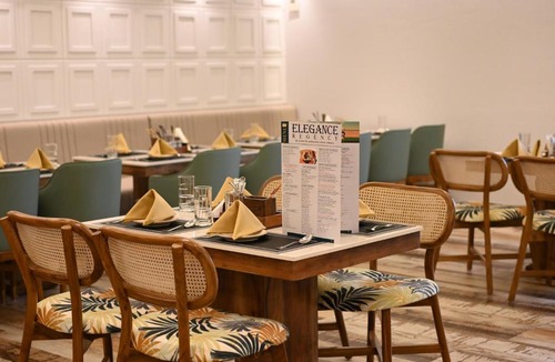 Khanna Hotel | Elegance Regency