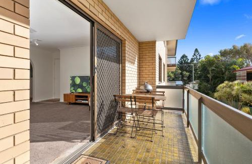 Woorim Apartment | Elegant Beachside Gem