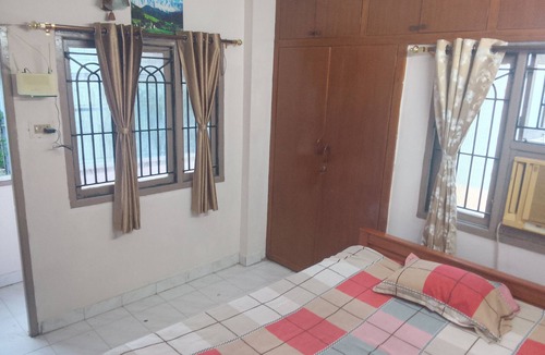 Raja Annamalai Puram Apartment | Elegant, Centrally located 3 bedroom 2 bath apartment with AC in Chennai