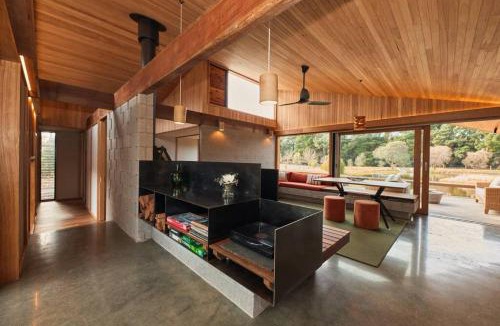 Torquay House | Ellas Rest