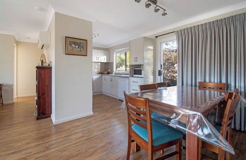 Little River House | Elm Cottage