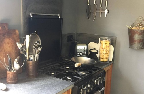 Oatlands Bed & Breakfast | Elm Cottage Barn