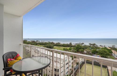 Maroochydore Apartment | Elouera Beachside Bliss - Beachfront Apartment