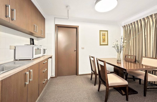 Eltham Hotel | Eltham Gateway Hotel