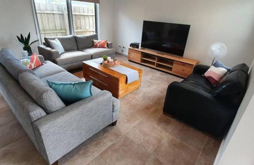 Safety Beach House | Elysian Coast Residence
