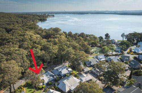 Cams Wharf Villa | Elysian Escape - 4 Pools, Lakeside, Rafferty's Resort