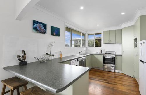 Emerald Beach Apartment | Emerald Views Signal Street 9
