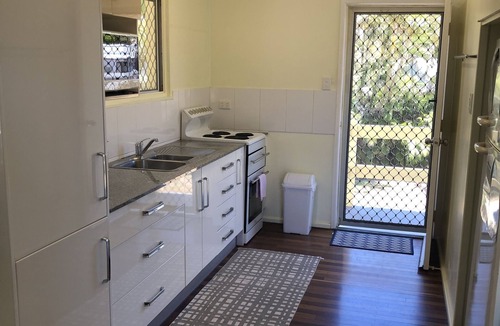 Emu Park Apartment | Emu Park Beach front Apartment