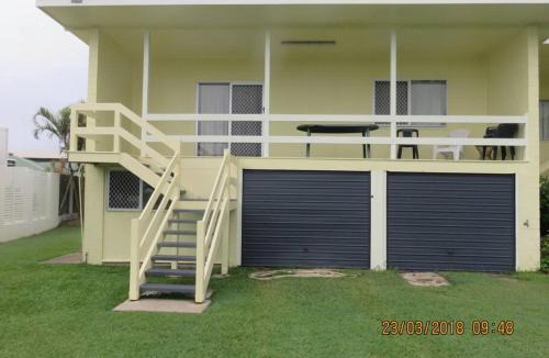 Emu Park House | Emu Park Beach Front Apartment