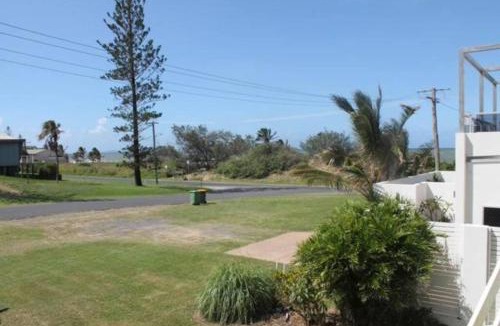 Emu Park House | Emu Park Beach Front Apartment