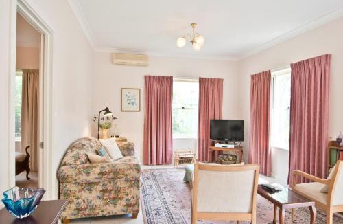 Encounter Bay House | Encounter Hideaway Cottages