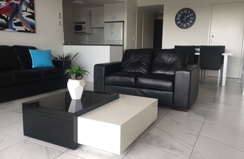 Coolum Beach Apartment | Endless Summer Resort