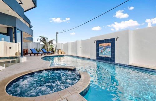 Marmion House | Endless Summer - The Reefs