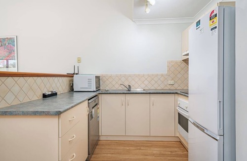 Broadwater Villa | Endless Summer - Unit 8 at Cape View Resort