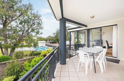 Broadwater Villa | Endless Summer - Unit 8 at Cape View Resort