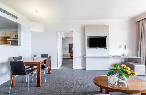 Darwin City Centre Apartment | Enjoy Dreamy Ocean Views from Resort Style Oasis