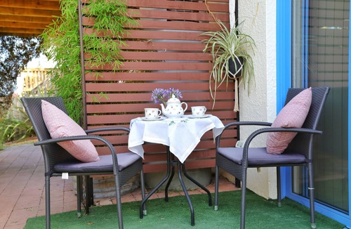 Taroona Apartment | Enjoy privacy and experienced hospitality
