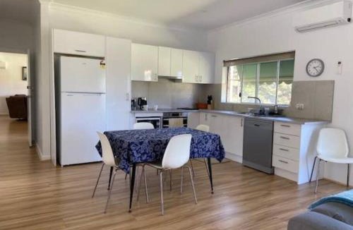 Esperance Apartment | Eos 2