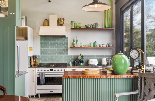 Beechmont Cabin | Epic Views, Cozy Vibes at Belvedere Summer House