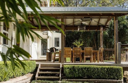 Kangaroo Valley House | Equanimity Luxurious tranquil Kangaroo Valley home