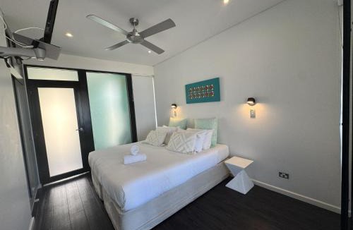 Esperance House | Esperance Waterfront Apartment