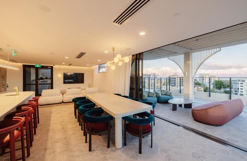 Coolangatta Apartment | Esprit Holidays Rainbow Bay