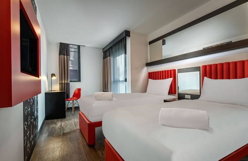 Carlton South Hotel | Essence Hotel Carlton