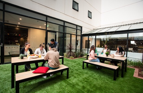 Carlton South Hotel | Essence Hotel Carlton