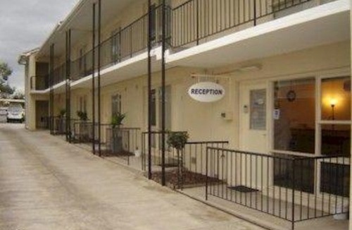 Essendon Hotel | Essendon Apartments