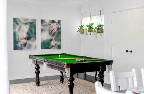 Dawesville House | Estuary Poolside Escape in Dawesville Mandurah