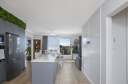 Forster Apartment | EUTOPIA. WATERFRONT. RETREAT.