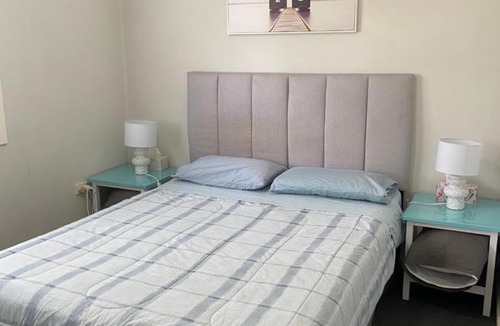Charmhaven House | Evans Bed and Breakfast