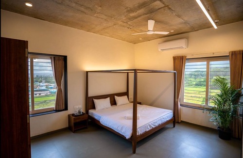 Igatpuri Hotel | Evara Sky Jacuzzi Villa