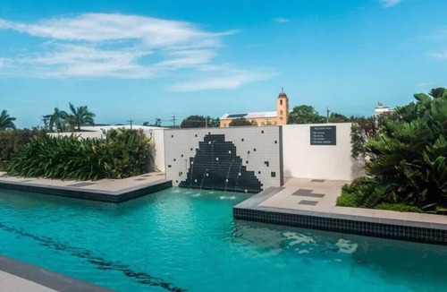 Mackay Apartment | Excellent Location - Modern Hotel Room in Mackay!